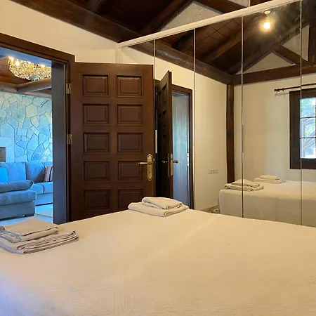 Charming 1br Stone House With View * Bogazici