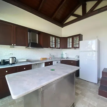 Charming 1br Stone House With View Case de vacanță Bogazici